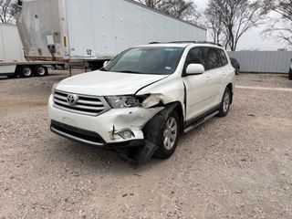 2012 Toyota Highlander SE - Exterior Front Left Corner Image